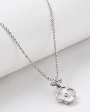 Hilver Sterling Silver Mother of Pearl Four Leaf Clover Charm Necklace, view 2