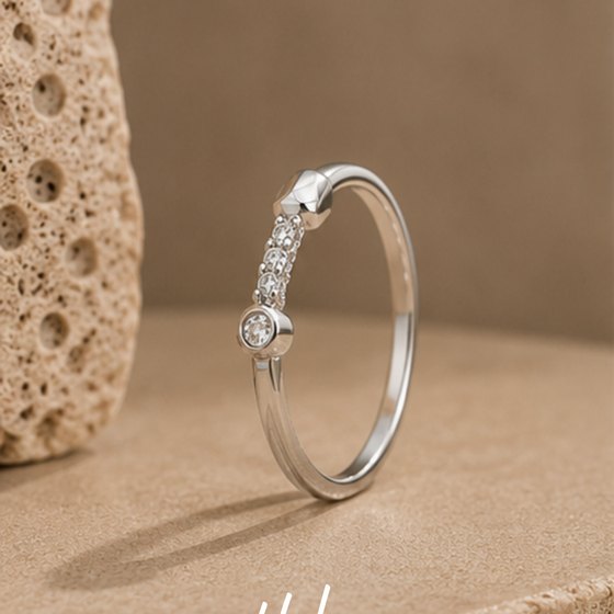 Silver CZ Five-Stone Bar Station Ring