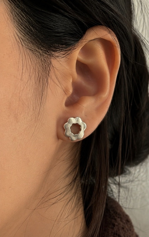 Stud Earrings Collection